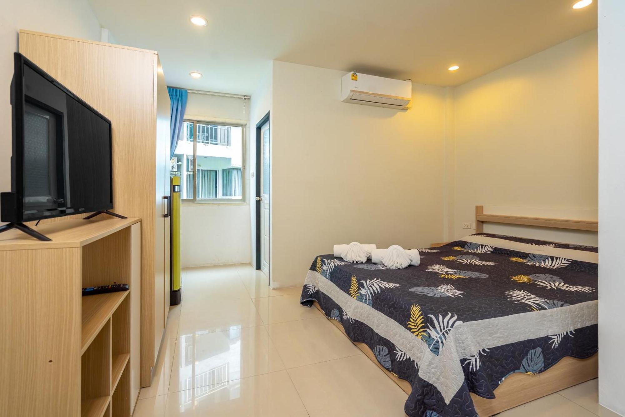 Nice To Meat You Rooms Patong Екстер'єр фото