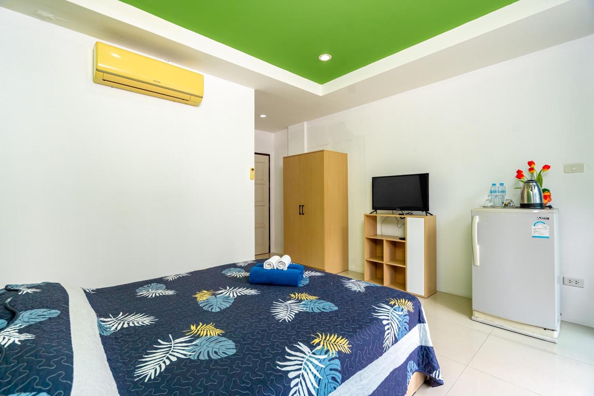 Nice To Meat You Rooms Patong Екстер'єр фото